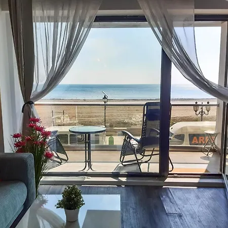 Tropical Sea View Promenada Mamaia Nord דירה