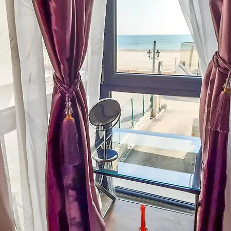 Tropical Sea View Promenada Mamaia Nord * Navodari