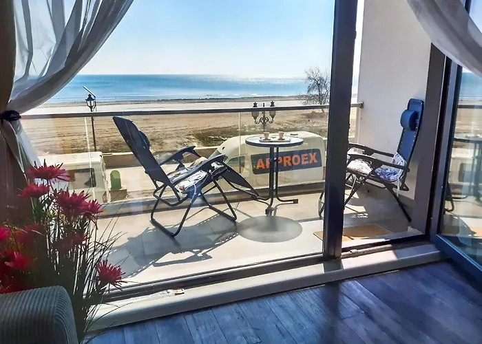 Tropical Sea View Promenada Mamaia Nord Lägenhet *